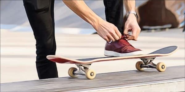 Who can Skateboard
